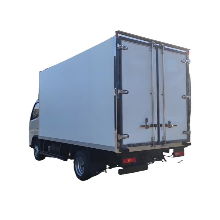 BJ5035V5JV5 Refrigerated Truck (2)