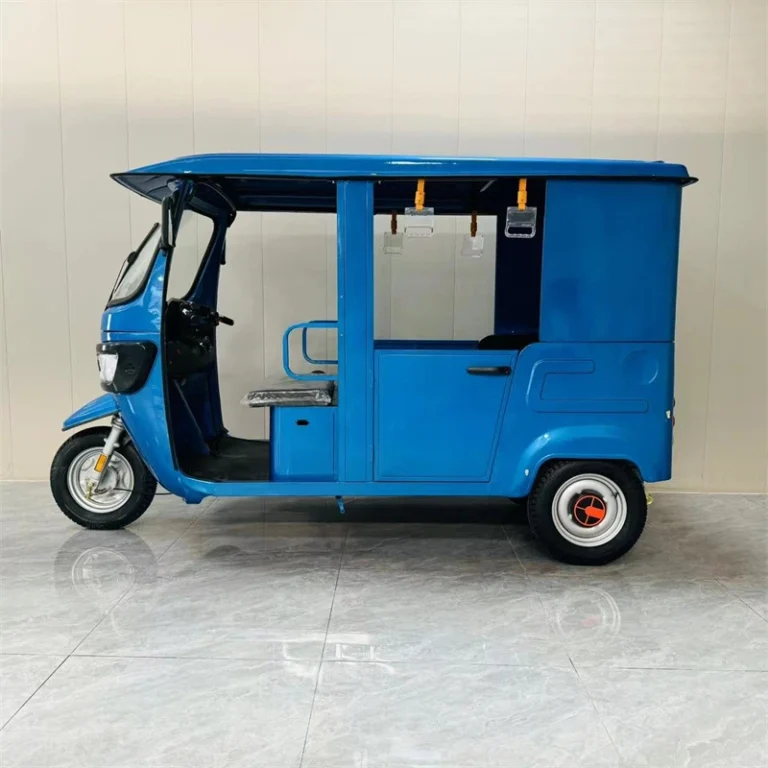 three-wheeled-taxi7a281